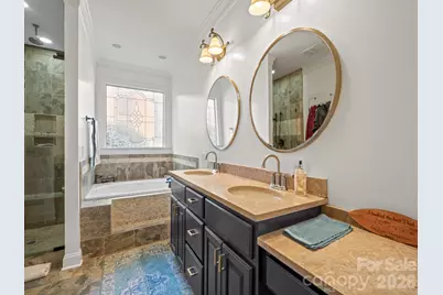 4852 Brookridge Drive NE, Hickory, NC 28601 - Photo 37