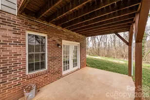 2640 Ironwood Dr, Hickory, NC 28602 - Photo 35