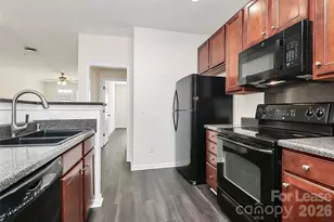 1654 Walnut View Dr, Charlotte, NC 28208 - Photo 9