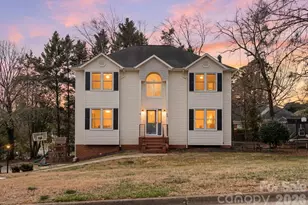 22 31st Ave Ct NE, Hickory, NC 28601 - Photo 1