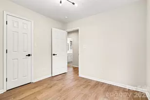 10327 Creswell Ct, Charlotte, NC 28215 - Photo 29