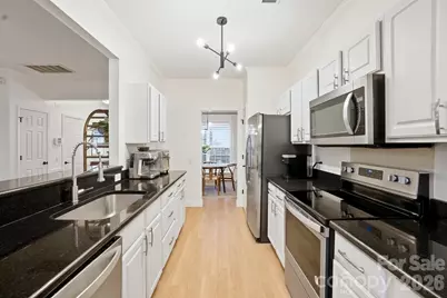 885 Autumn Rain Lane, Charlotte, NC 28209 - Photo 5