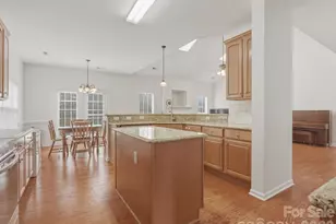 6017 Lowergate Dr, Waxhaw, NC 28173 - Photo 7