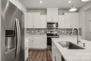 8109 Overmeadow Ln, Charlotte, NC 28269 - Photo 13