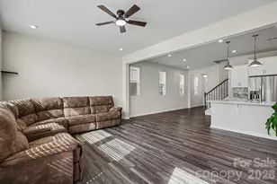 8109 Overmeadow Ln, Charlotte, NC 28269 - Photo 5