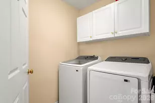 9222 Hickory Tree Ln, Charlotte, NC 28277 - Photo 33