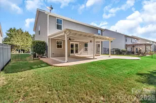 1098 King's Bottom Dr, Fort Mill, SC 29715 - Photo 5