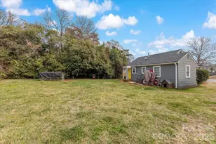 3133 Columbus Cir, Charlotte, NC 28208 - Photo 17