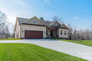 121 Juniper Rd, Mooresville, NC 28115 - Photo 1