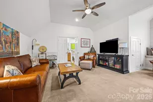 7439 Hurstbourne Green Dr, Charlotte, NC 28277 - Photo 23