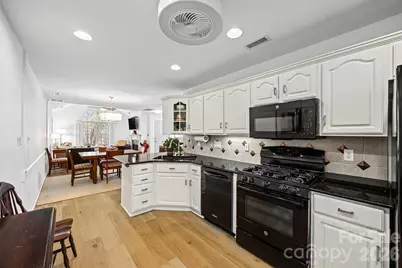 7439 Hurstbourne Green Drive, Charlotte, NC 28277 - Photo 11