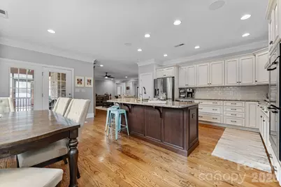 9156 Fair Oak Drive, Sherrills Ford, NC 28673 - Photo 7