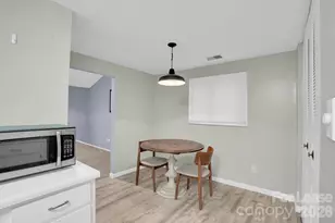 2427 Studley Pl, Charlotte, NC 28212 - Photo 13