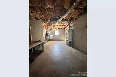 621 E 11th Street, Newton, NC 28658 - Photo 31