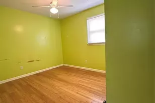 621 E 11th St, Newton, NC 28658 - Photo 23