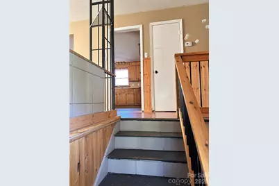 621 E 11th Street, Newton, NC 28658 - Photo 7