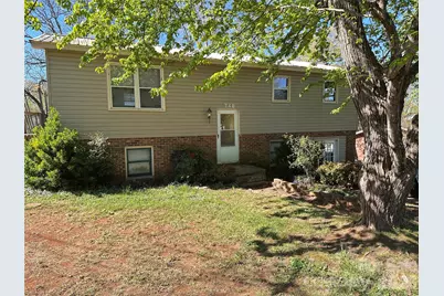 621 E 11th Street, Newton, NC 28658 - Photo 1
