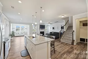 8818 Addingham Dr, Charlotte, NC 28269 - Photo 7