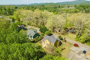75 Noble Rd, Fairview, NC 28730 - Photo 5
