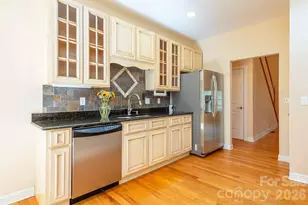 75 Noble Rd, Fairview, NC 28730 - Photo 17