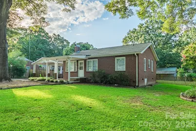 5212 Wales Street, Charlotte, NC 28269 - Photo 3