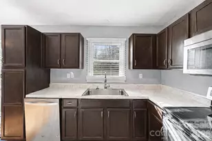 537 Kentbrook Dr, Charlotte, NC 28213 - Photo 5