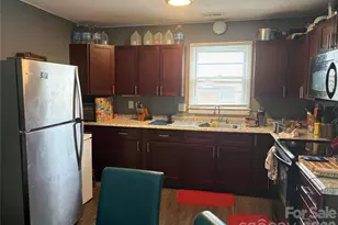 111 Magnolia Ln, Lancaster, SC 29720 - Photo 3