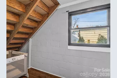 609 Edgewood Avenue, Hendersonville, NC 28792 - Photo 17