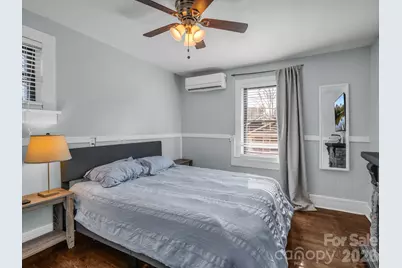 609 Edgewood Avenue, Hendersonville, NC 28792 - Photo 25