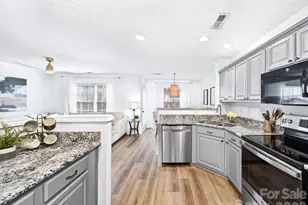 9977 Reindeer Way Ln, Charlotte, NC 28216 - Photo 13