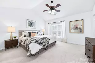 9977 Reindeer Way Ln, Charlotte, NC 28216 - Photo 15