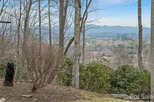 24 Abbey Ln, Hendersonville, NC 28739 - Photo 45