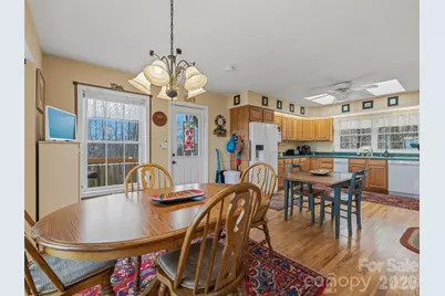 24 Abbey Lane, Hendersonville, NC 28739 - Photo 17