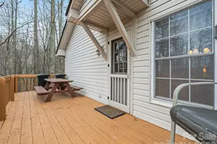 24 Abbey Ln, Hendersonville, NC 28739 - Photo 19