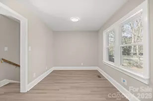 4035 Sheffield Dr, Charlotte, NC 28205 - Photo 9