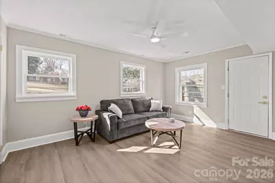 4035 Sheffield Drive, Charlotte, NC 28205 - Photo 7