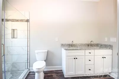2362 21st Avenue NE, Hickory, NC 28601 - Photo 13