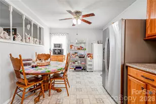 425 Farmview Dr, Gastonia, NC 28056 - Photo 7