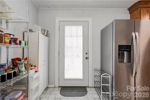 425 Farmview Dr, Gastonia, NC 28056 - Photo 11