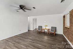 5308 River Falls Dr, Charlotte, NC 28215 - Photo 17