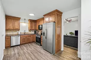 5308 River Falls Dr, Charlotte, NC 28215 - Photo 19