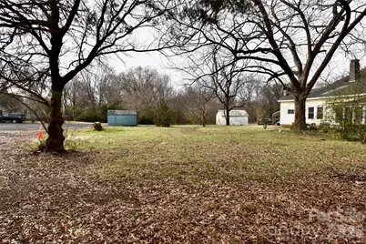 20724 Catawba Avenue #11, Cornelius, NC 28031 - Photo 3