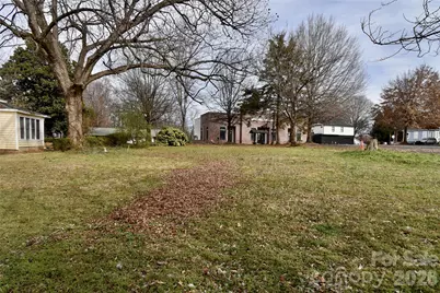 20724 Catawba Avenue #11, Cornelius, NC 28031 - Photo 5