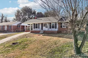 23 Starmount Dr, Asheville, NC 28806 - Photo 3