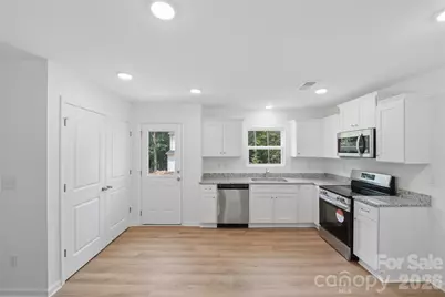 418 Kershaw Street, Lancaster, SC 29720 - Photo 3