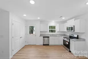 418 Kershaw St, Lancaster, SC 29720 - Photo 3