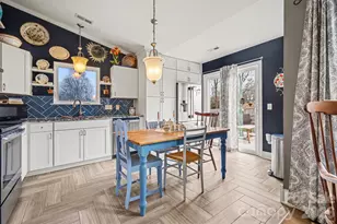 9908 Peppermint Ln, Charlotte, NC 28215 - Photo 13