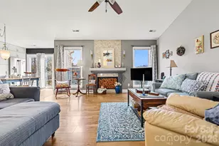 9908 Peppermint Ln, Charlotte, NC 28215 - Photo 9