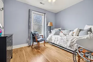 9908 Peppermint Ln, Charlotte, NC 28215 - Photo 21