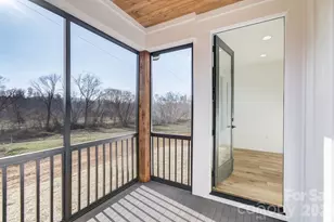 4 S Martha Kate Dr, Hendersonville, NC 28792 - Photo 21